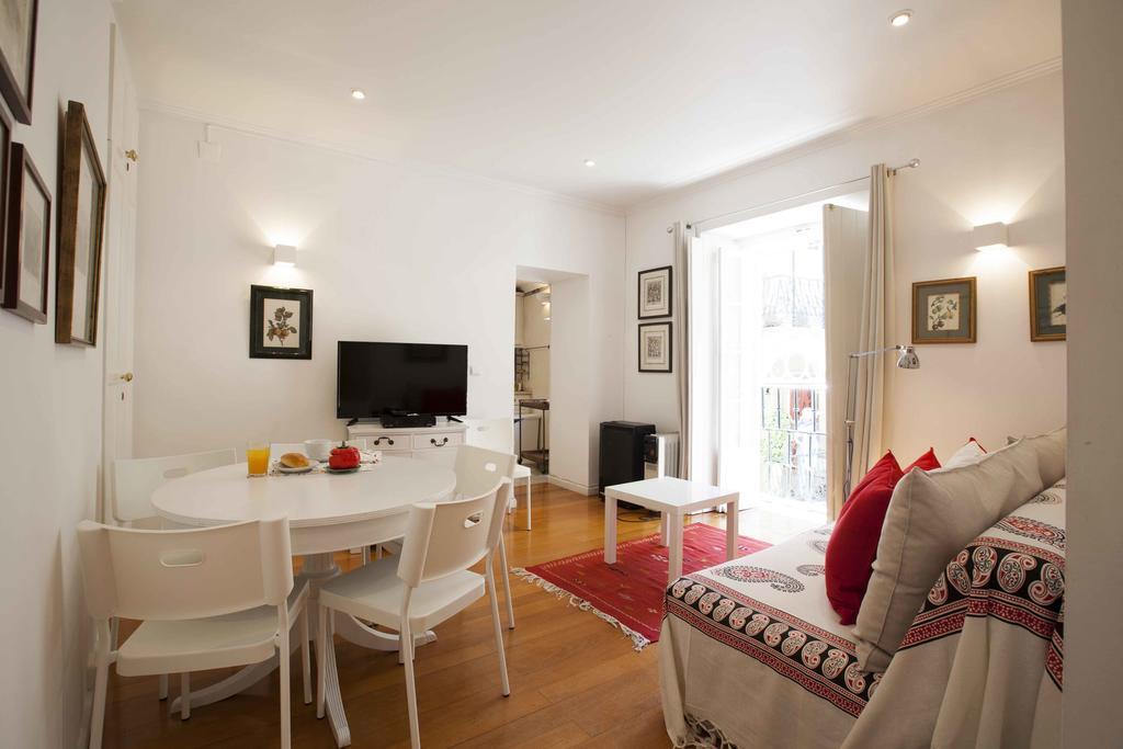 Lovely Apartment In Sintra Esterno foto